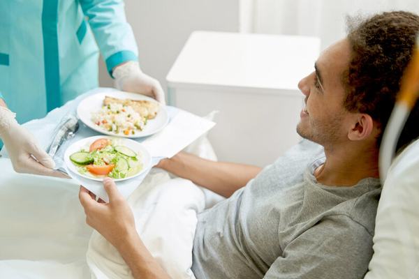 Protein During Cancer Treatment: Why It Matters and What to Eat 💪🥗
